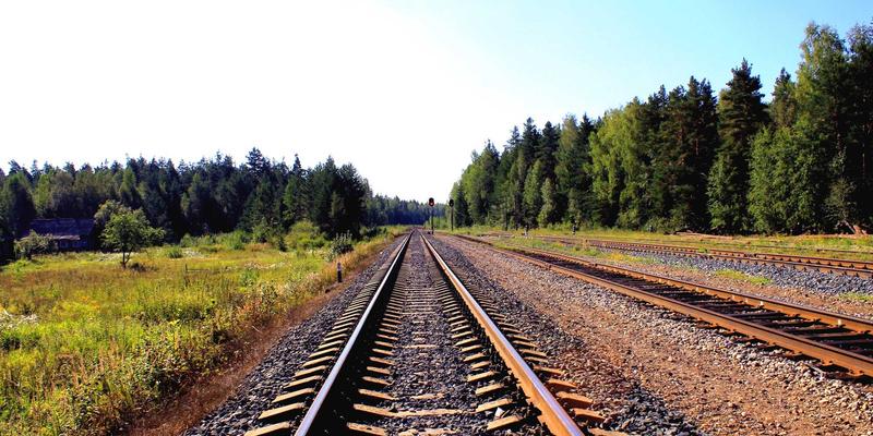 从EDI到区块链:国际物流货物追踪技术演进,如何赋能空运代理与报关服务?